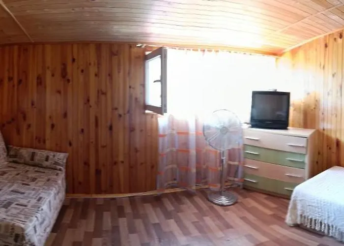 комнаты с удобствами возле моря Konukevi